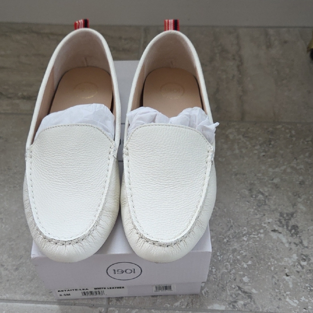 White Leather Womens Shoes with Red and Blue Stripes - Picture 3 of 4